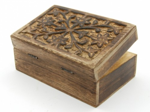 drewniana szkatułka